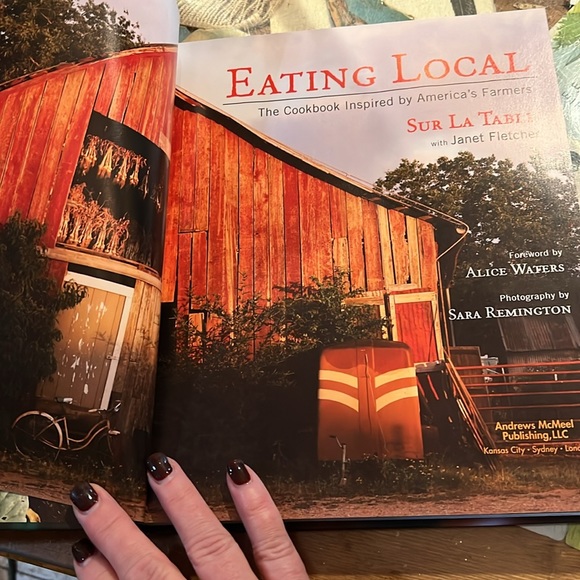 Sur La Table Eating Local Cookbook - Picture 2 of 12